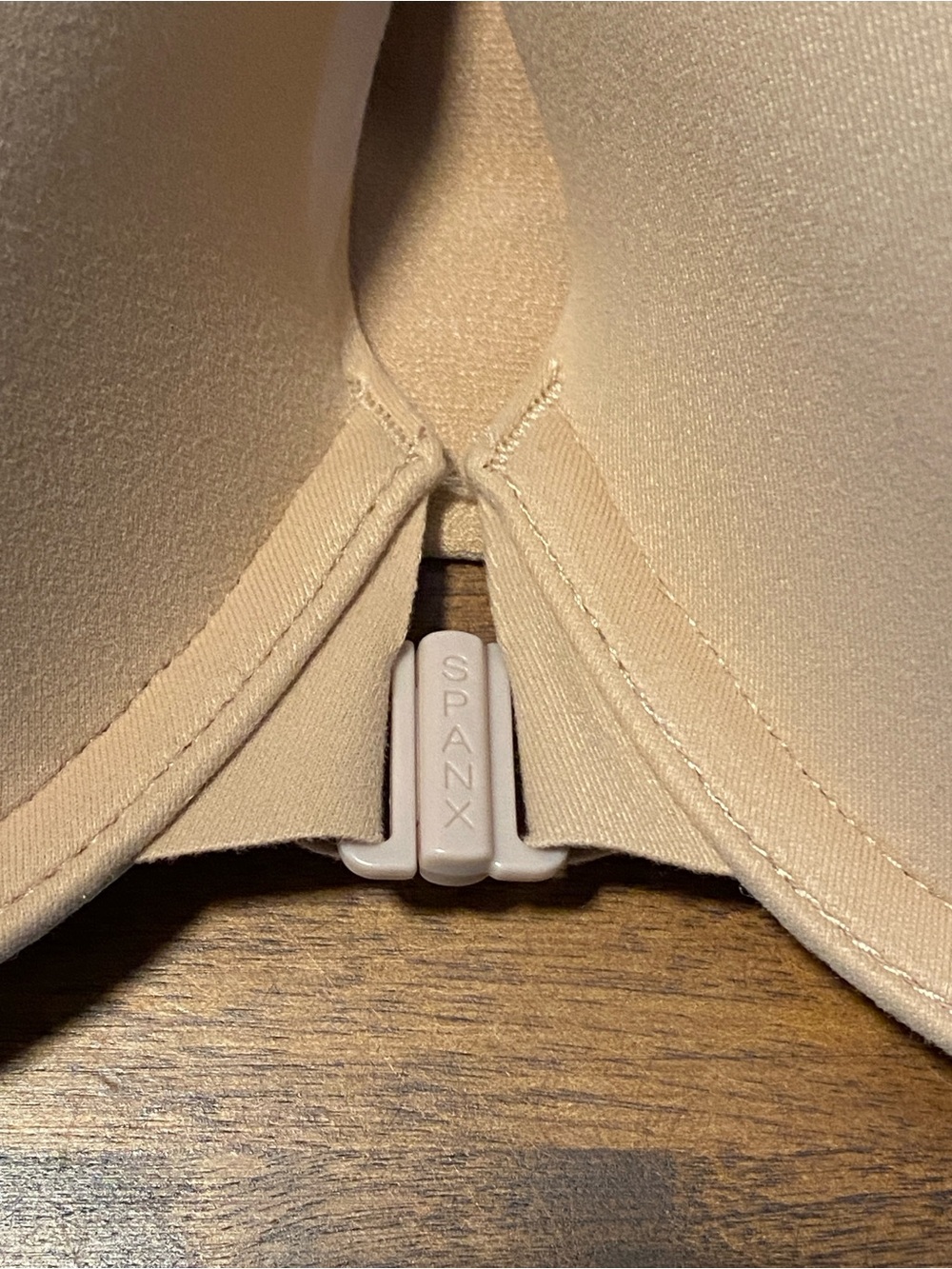 SPANX Beige Cross-Back T-Shirt Bra - Picture 4 of 4